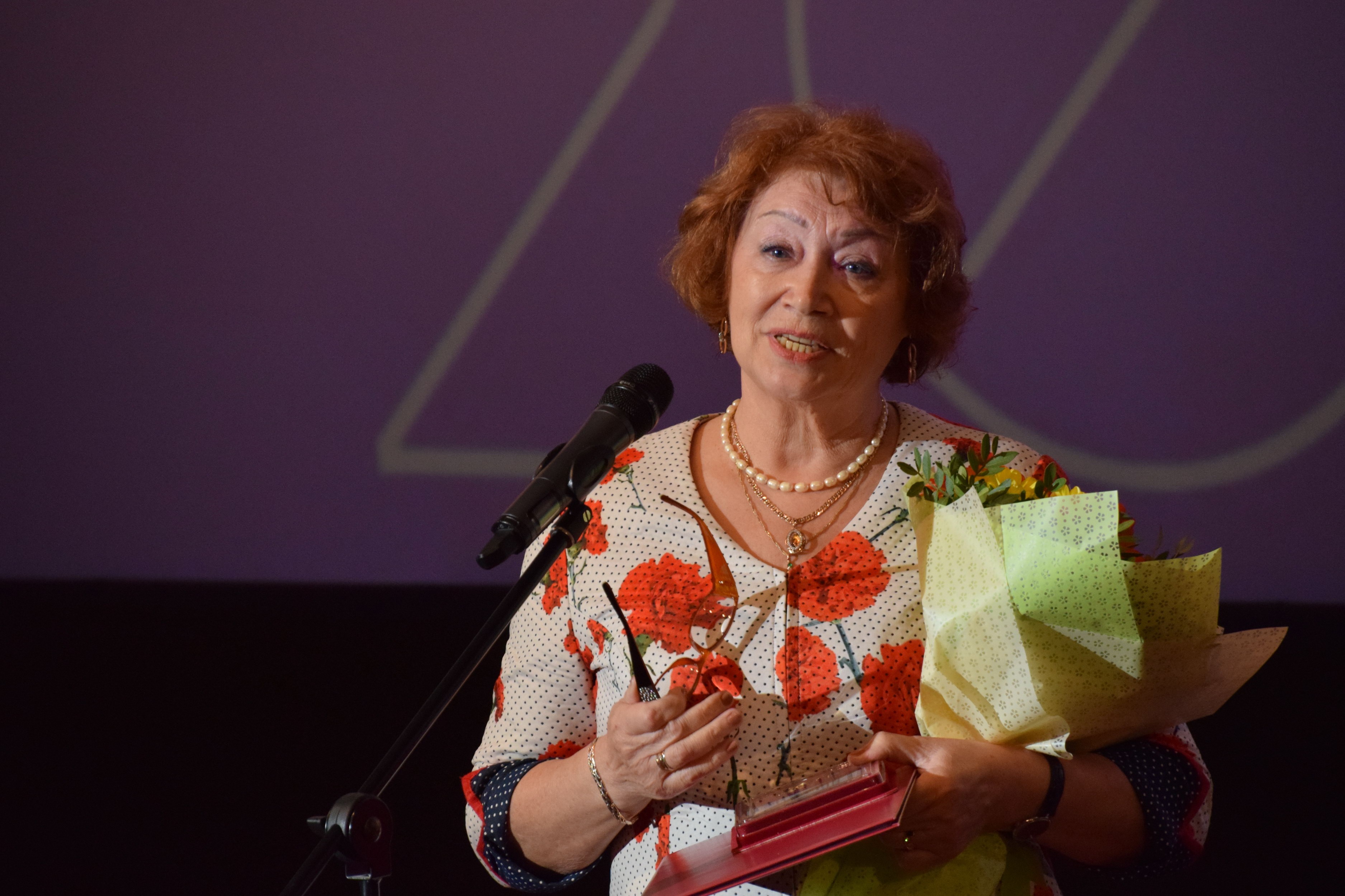  Л.Д.Гололобова